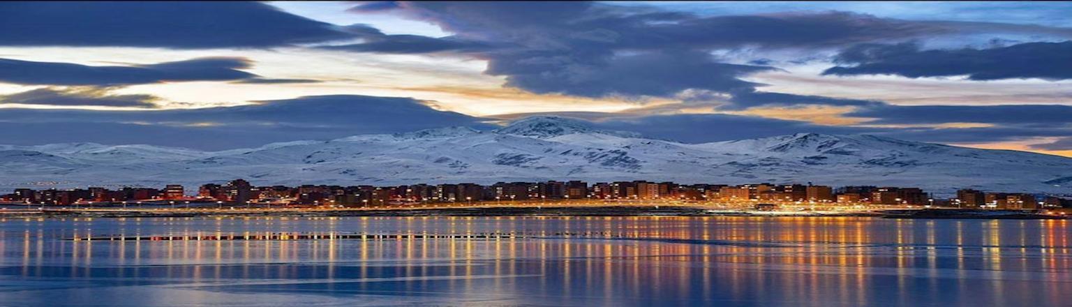 دریاچه شورابیل؛ نگین فیروزه ای اردبیل و مقصدی برای تمام فصول