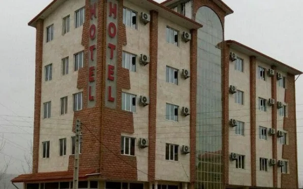 نگین استیل