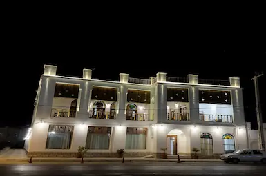 أماكن الإقامة السياحية البيئية عمارت بیلیارد بوشهر