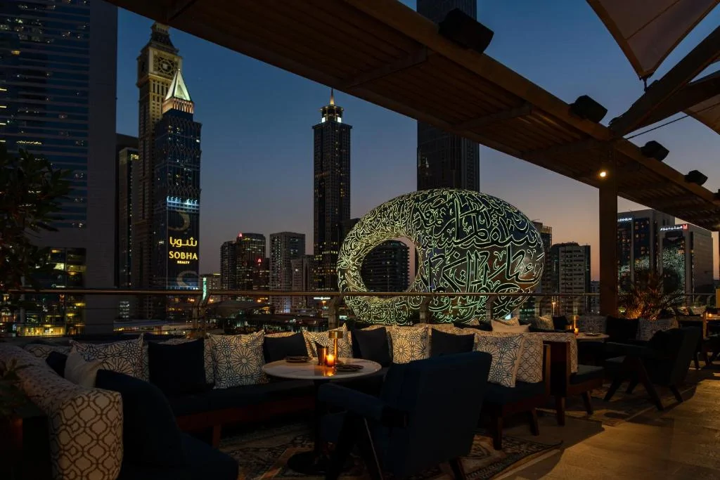 25 اورز وان سنترال (25hours Dubai One Central)
