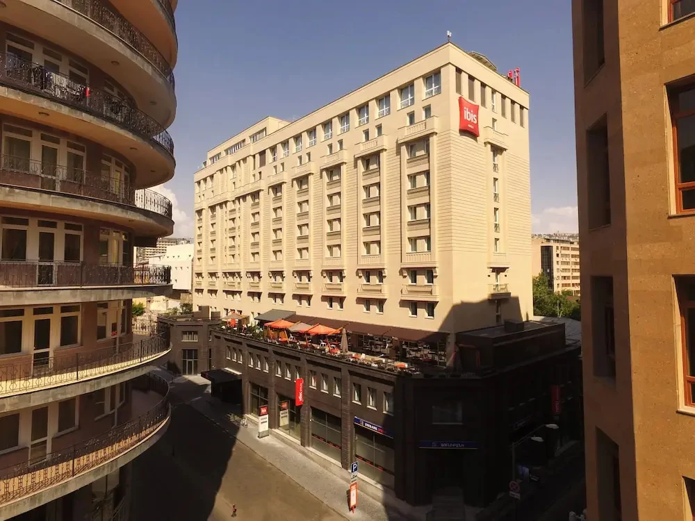 ایبیس ایروان سنتر(ibis Yerevan Center)