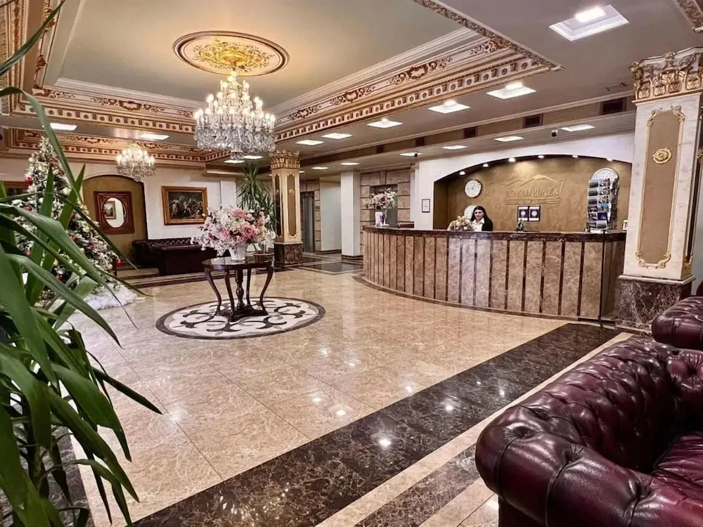 رویال پلازا(Royal Plaza)