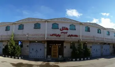 Hakhamaneshian Partak