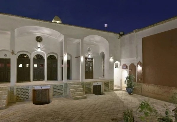 نگین