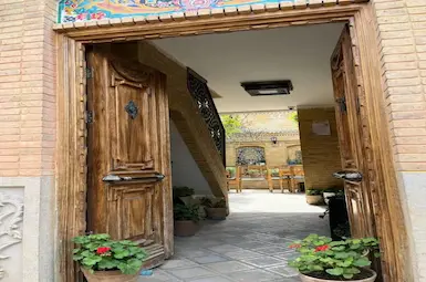 الإقامة التقليدية عمارت جمشیدیه شیراز