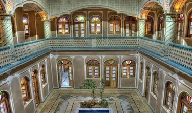 فاضلی