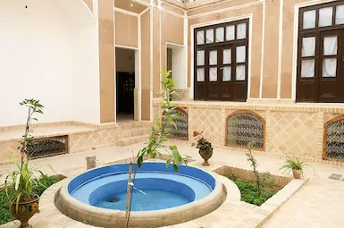 اقامتگاه سنتی شاخه نبات یزد