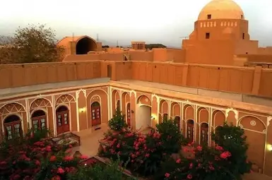 هتل سنتی کهن کاشانه یزد
